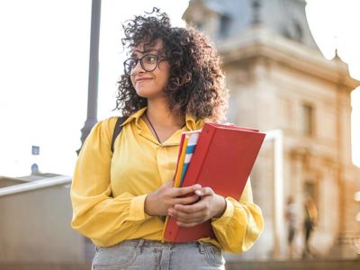 how to apply for merit scholarships