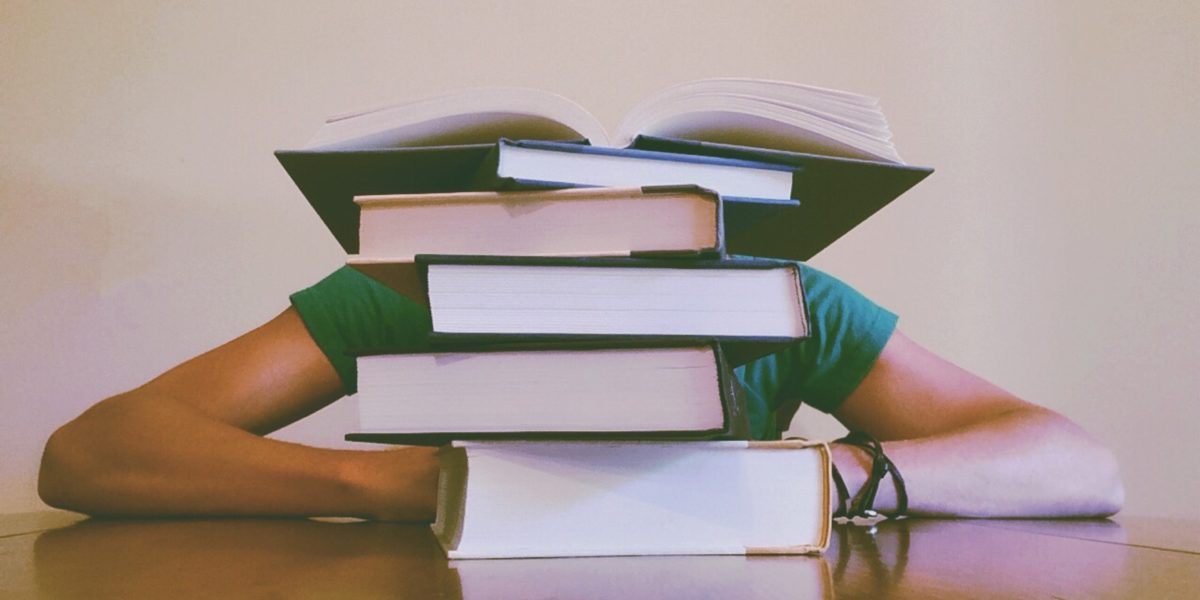 Dennis Bonnen Shares Scholarships Available to FL Students