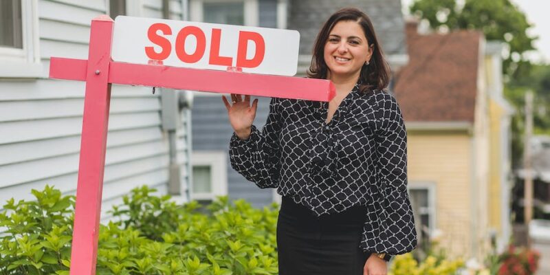 Exploring An Associates Degree In Real Estate: Your Key To Success In The Industry