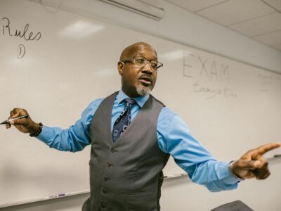 10 Best Ways Interaction Differs in Online Vs On-Campus Classes