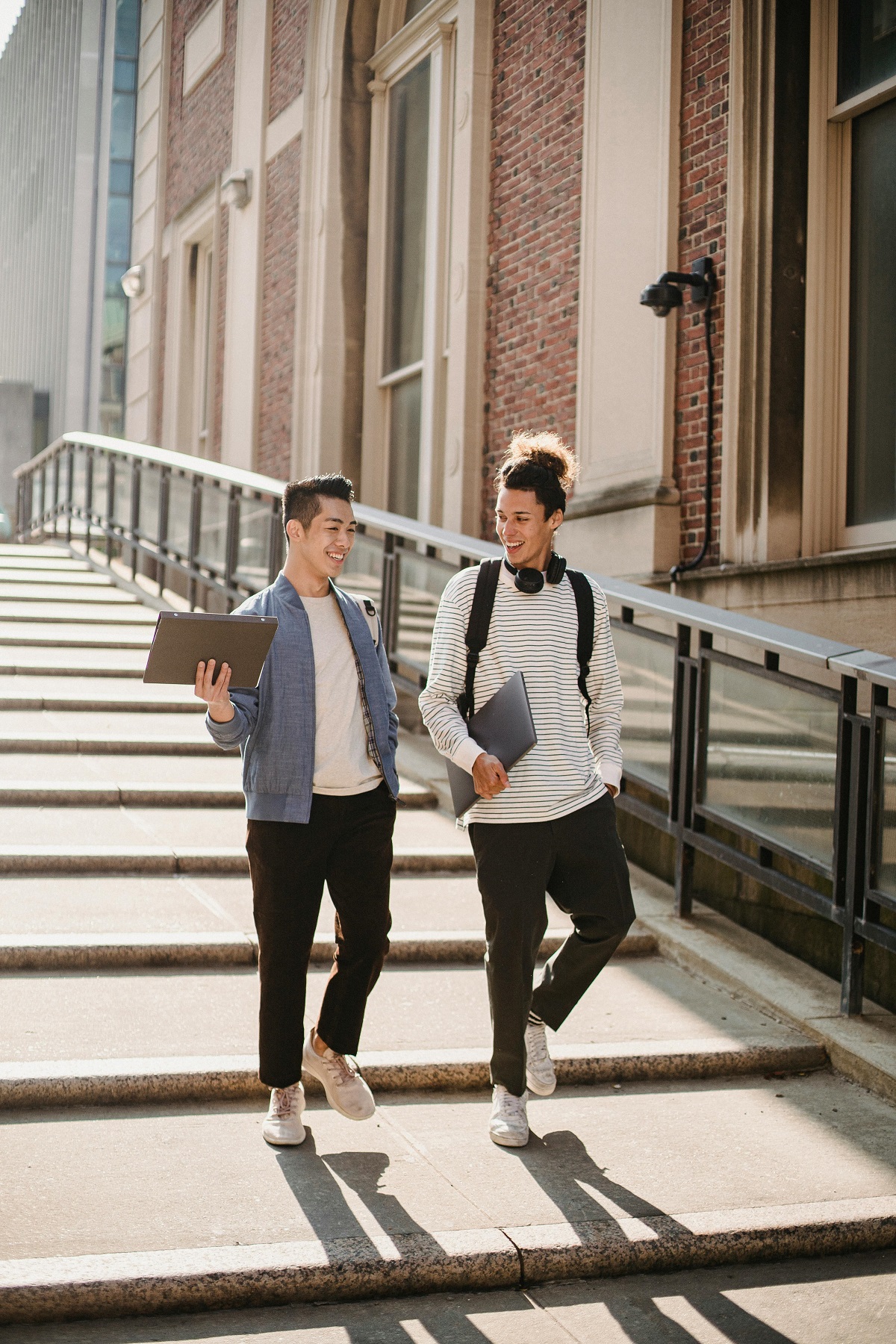 Face-to-Face Interactions in Campus Based Degree