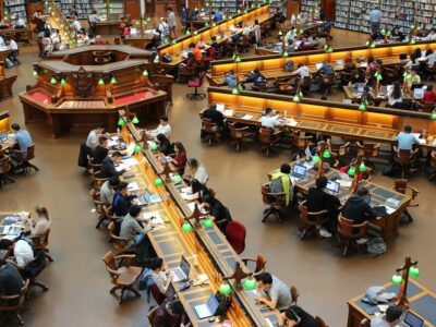 What Are the Aid Options for Grad Students