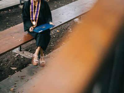 What Makes the Right Minor Crucial