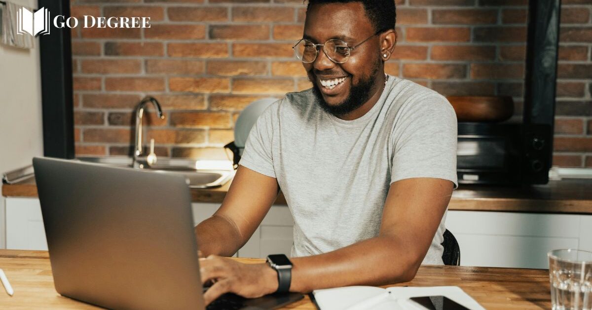 Do employers look down on online degrees on Reddit