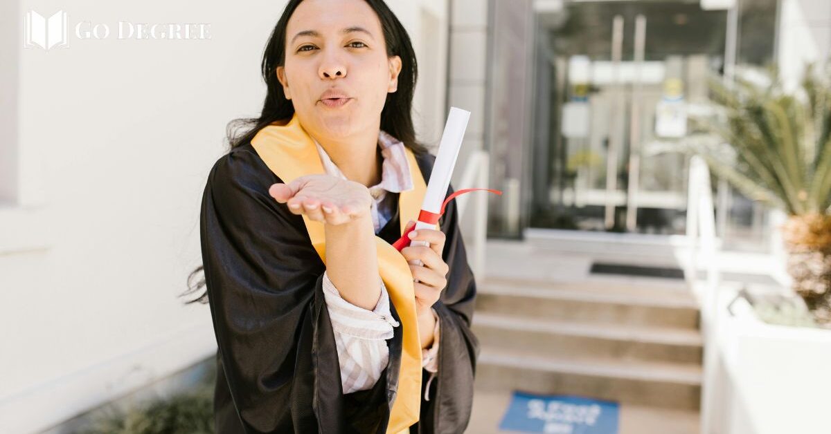 How to make 100k out of college